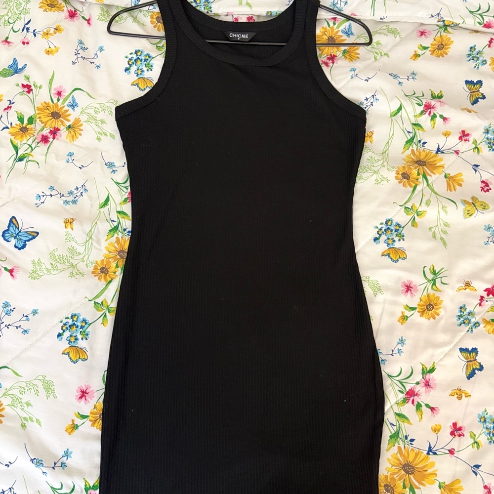 Chic Black Sleeveless Dress